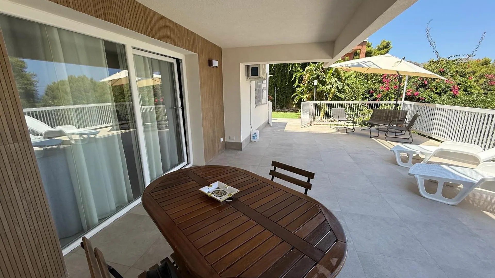 Porta Addaura Apartman Palermo 0*,